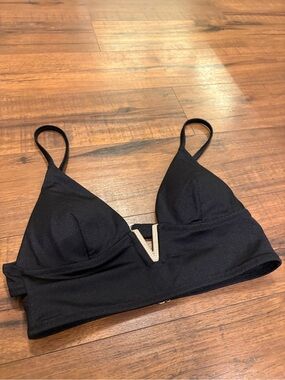 Victorias Secret Black Plunge Triangle Metal V Logo Padded Bikini Top Size Small